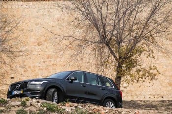Volvo XC90 D4 FWD Momentum
