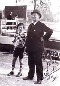 Ettore Bugatti com o seu filho Roland em 1933