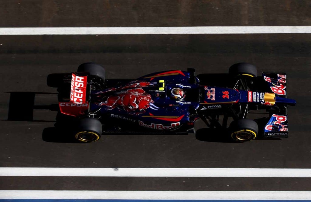 Daniil Kvyat não foi além do 14º lugar depois de partir em quinto