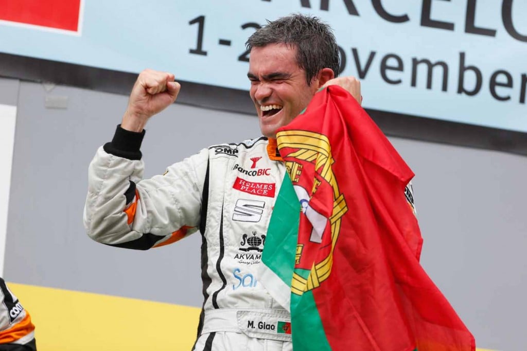 Gião festejou a vitória na corrida de forma efusiva