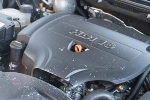 O motor 2.0 HDi de 163 cv continua a oferecer boas prestações combinadas com consumos reduzidos