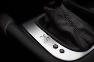 A caixa automática de seis velocidades é uma opção no DS 4 1.6 BlueHDi 120 e de série no DS 4 e DS 4 Crossback equipados com o motor 2.0 BlueHDi de 180 cv