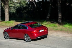 Jaguar XE 2.0D Prestige Auto