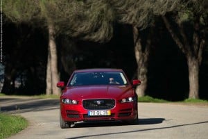 Jaguar XE 2.0D Prestige Auto