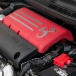 O motor 1.4 de 180 cv é a verdadeira alma do 595 Competizione