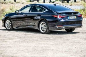 Lexus ES 300h Luxury