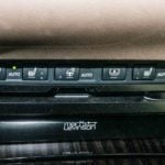 Como seria de esperar de uma versão de topo de um Llexus deste calibre, o sistema de som Mark Levinson também é de série