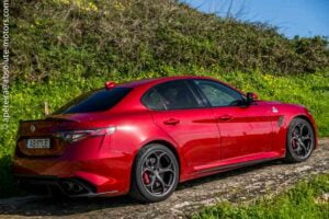 Alfa Romeo Giulia Quadrifoglio (2020)